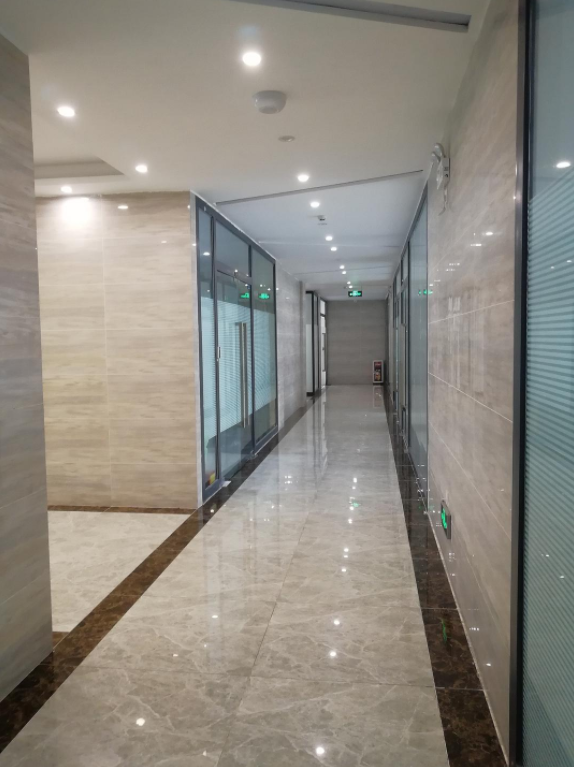 深圳天悦大厦商业裙楼室内装饰工程(图1)